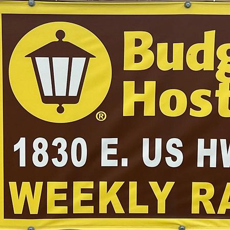Budget Host Inn - Емпория Екстериор снимка