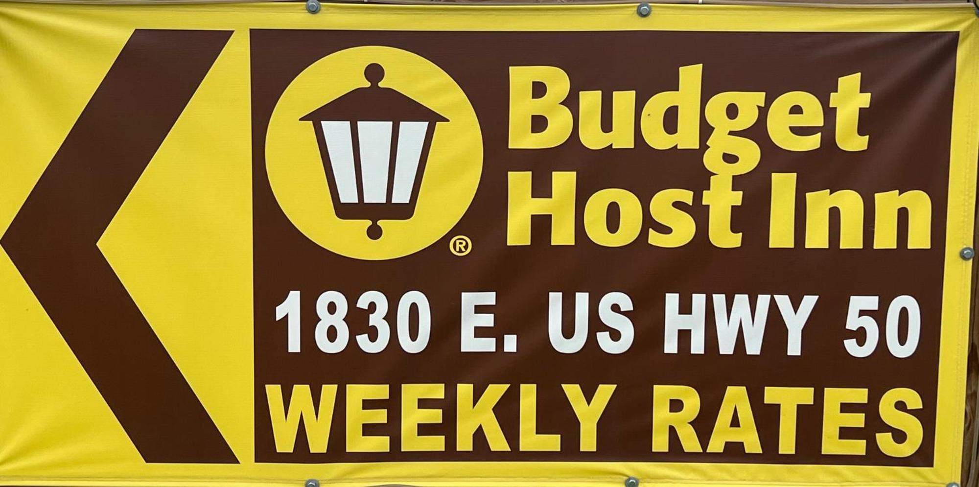 Budget Host Inn - Емпория Екстериор снимка